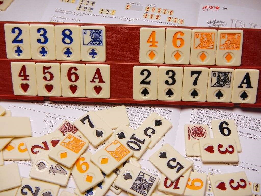 зображення плиток у грі Rummy Classic